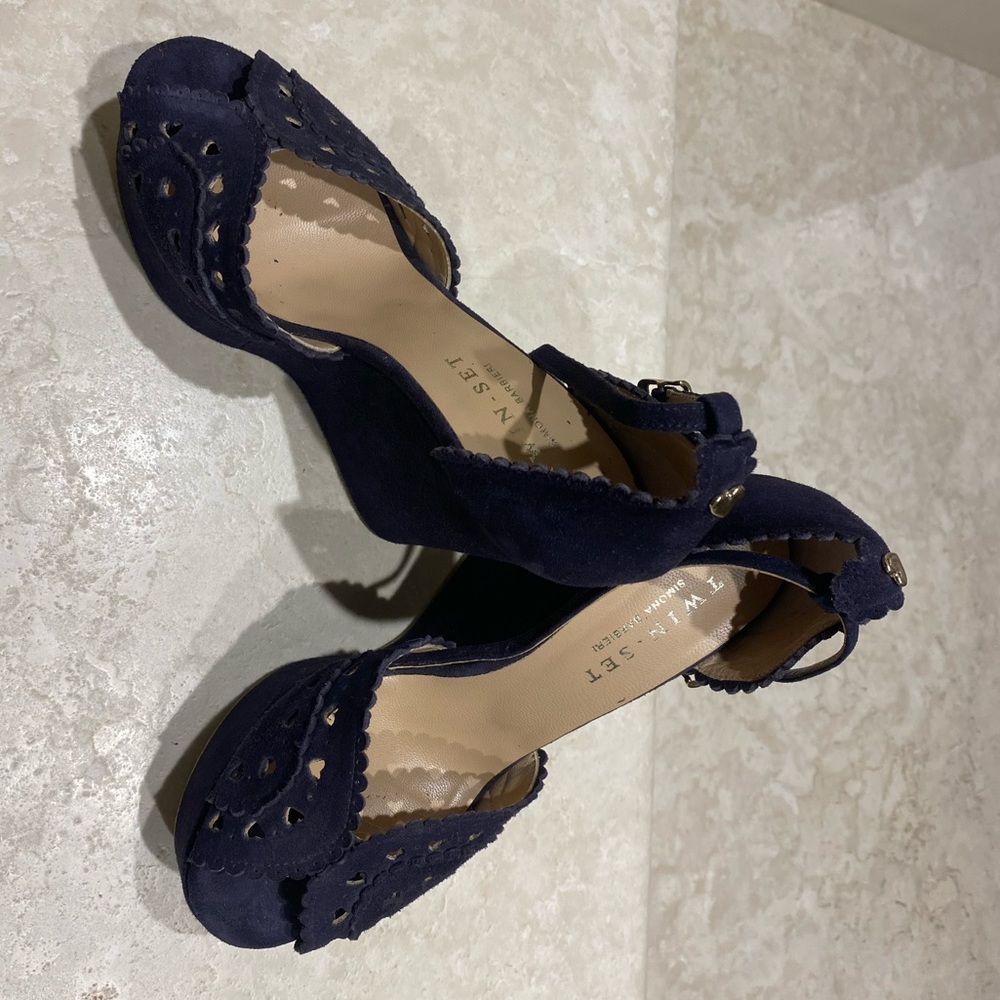 Twin Set blue suede platform shoes
